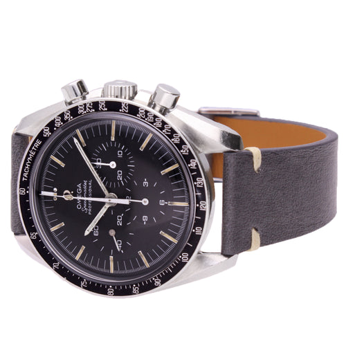 Stainless steel OMEGA ref. 145.022-68 Speedmaster 'transitional' Professional chronograph wristwatch. Made 1969