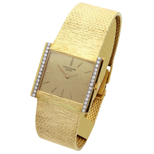 18ct yellow gold and diamond set Patek Philippe ref. 3492 bracelet watch. Made 1972