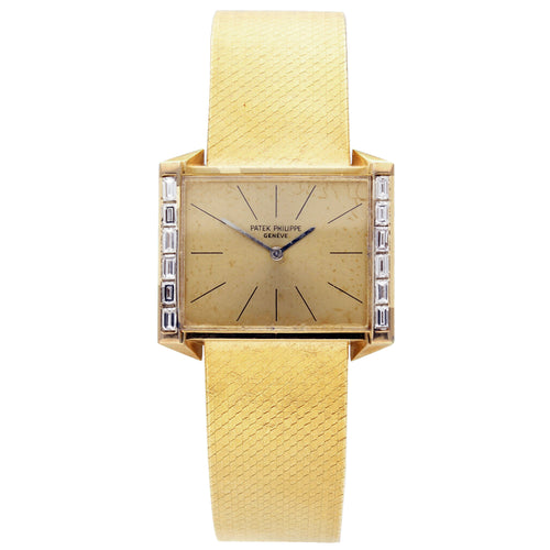 18ct yellow gold Patek Philippe ref. 3506 bracelet watch. Made 1970's