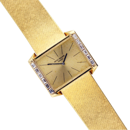 18ct yellow gold Patek Philippe ref. 3506 bracelet watch. Made 1970's