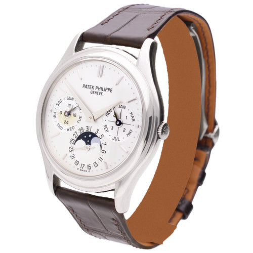 18ct white gold Patek Philippe ref. 3940 Perpetual Calendar wristwatch with moonphase. Made 2006