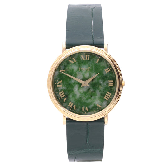 18ct yellow gold Piaget ref. 9021 Altiplano wristwatch with jade dial and coin edge bezel. Made 1970