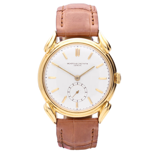 18ct yellow gold Vacheron & Constantin 'Cornes De Vache' wristwatch. Made 1945