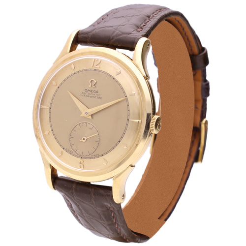 18ct yellow gold OMEGA Chronometre wristwatch. Made 1947