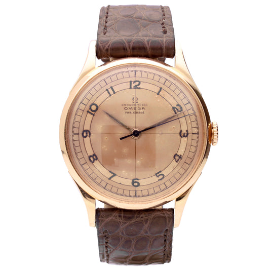 18ct yellow gold OMEGA Chronomètre wristwatch. Made 1946